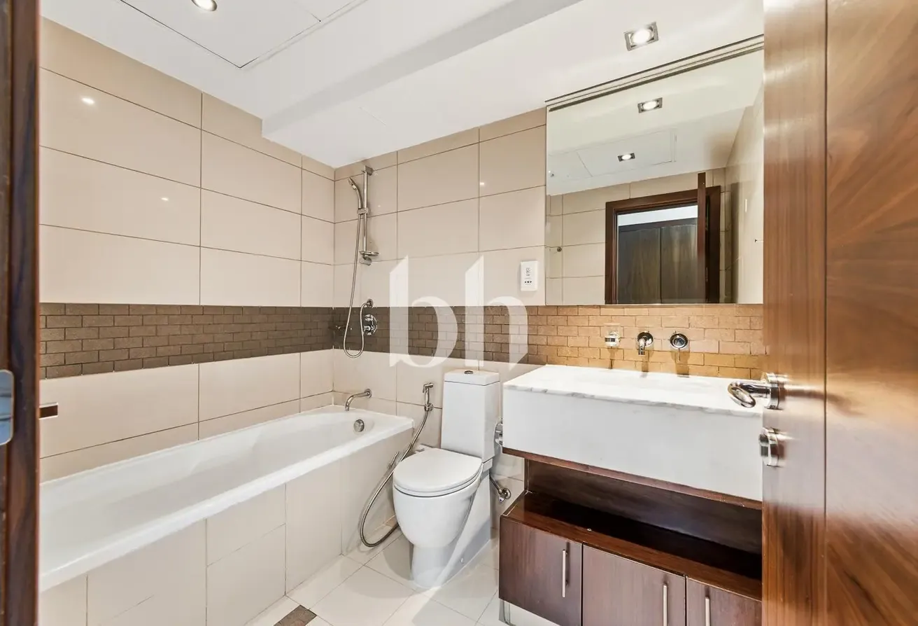 Vacant | Mid-High Floor | Unfurnished