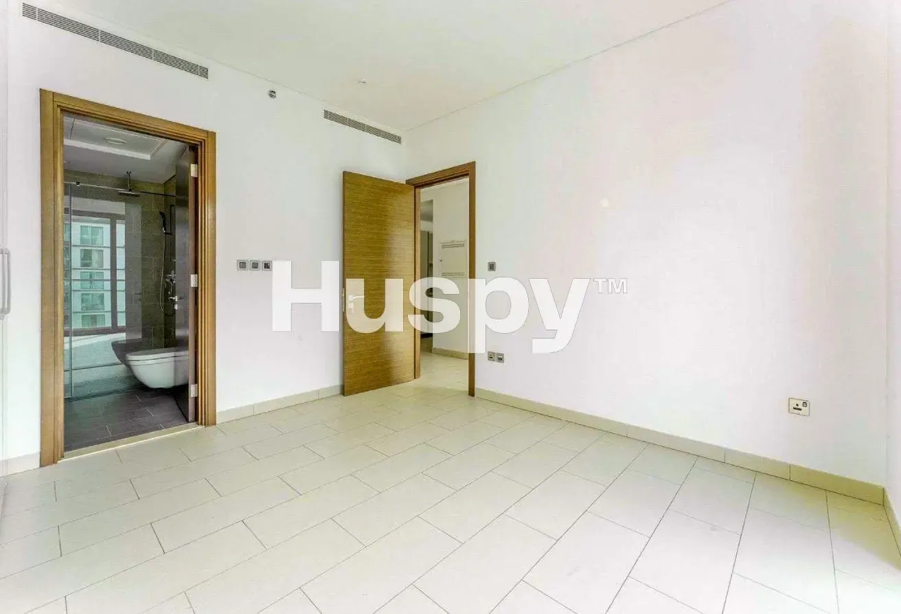 Low Floor | Community View | Vacant