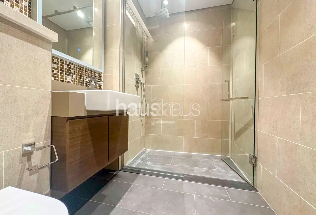 Vacant | Modern Living | Excellent Amenities