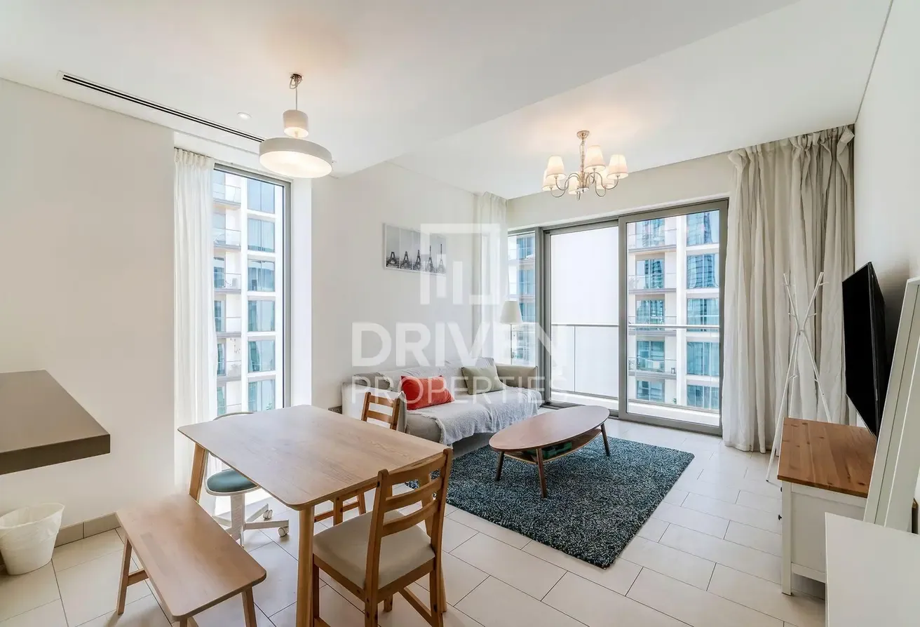 Fully Furnished Apt | Vacant | Keys In Hand