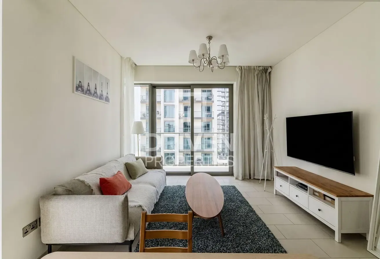 Fully Furnished Apt | Vacant | Keys In Hand