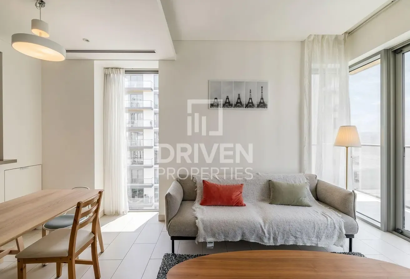 Fully Furnished Apt | Vacant | Keys In Hand