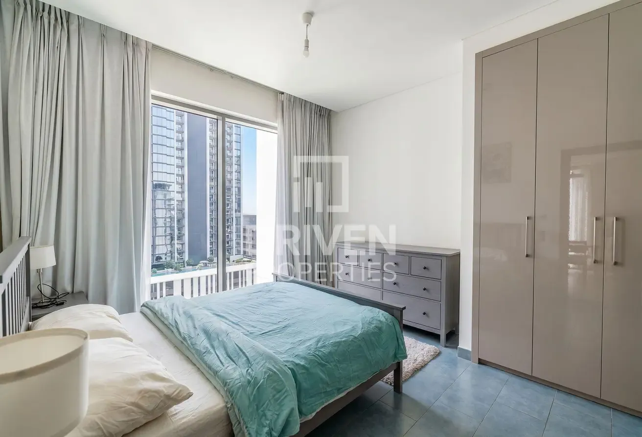 Fully Furnished Apt | Vacant | Keys In Hand
