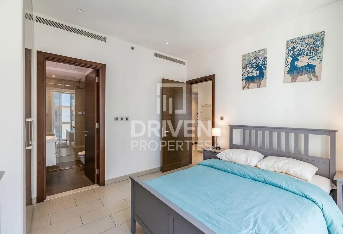 Fully Furnished Apt | Vacant | Keys In Hand