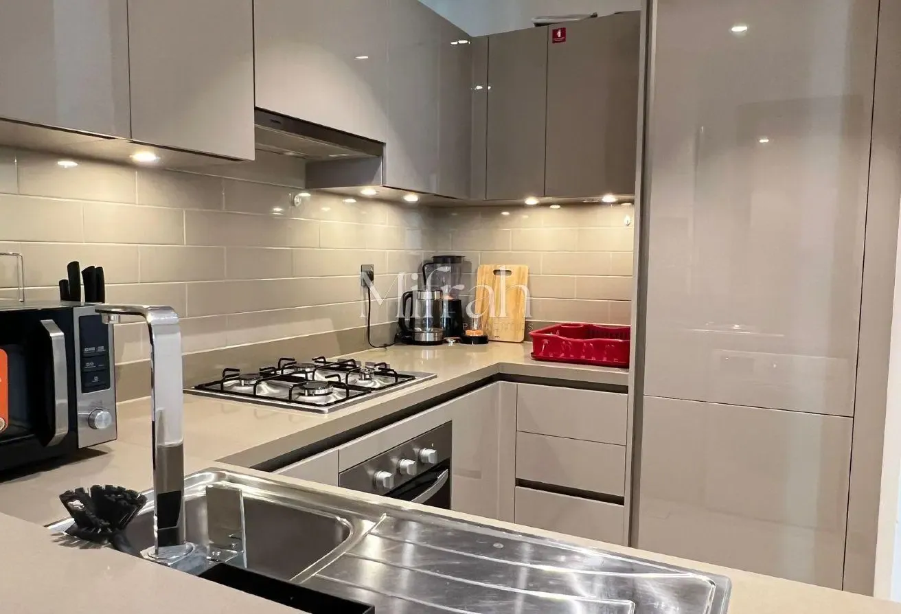 Ready to Move | Elegant Furnished | Monthly Cheque