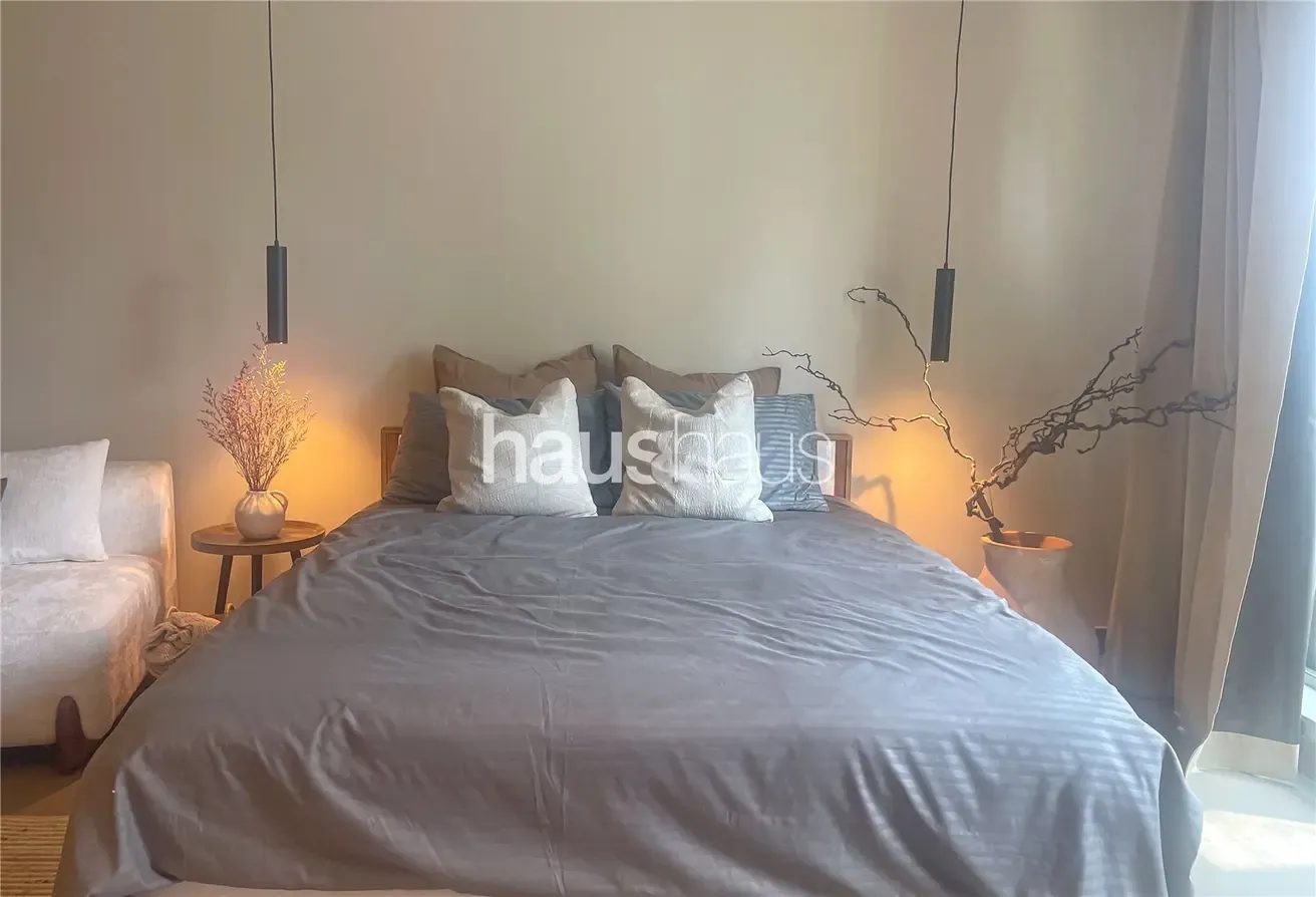 Brand New Furniture | Prime Downtown | Spacious