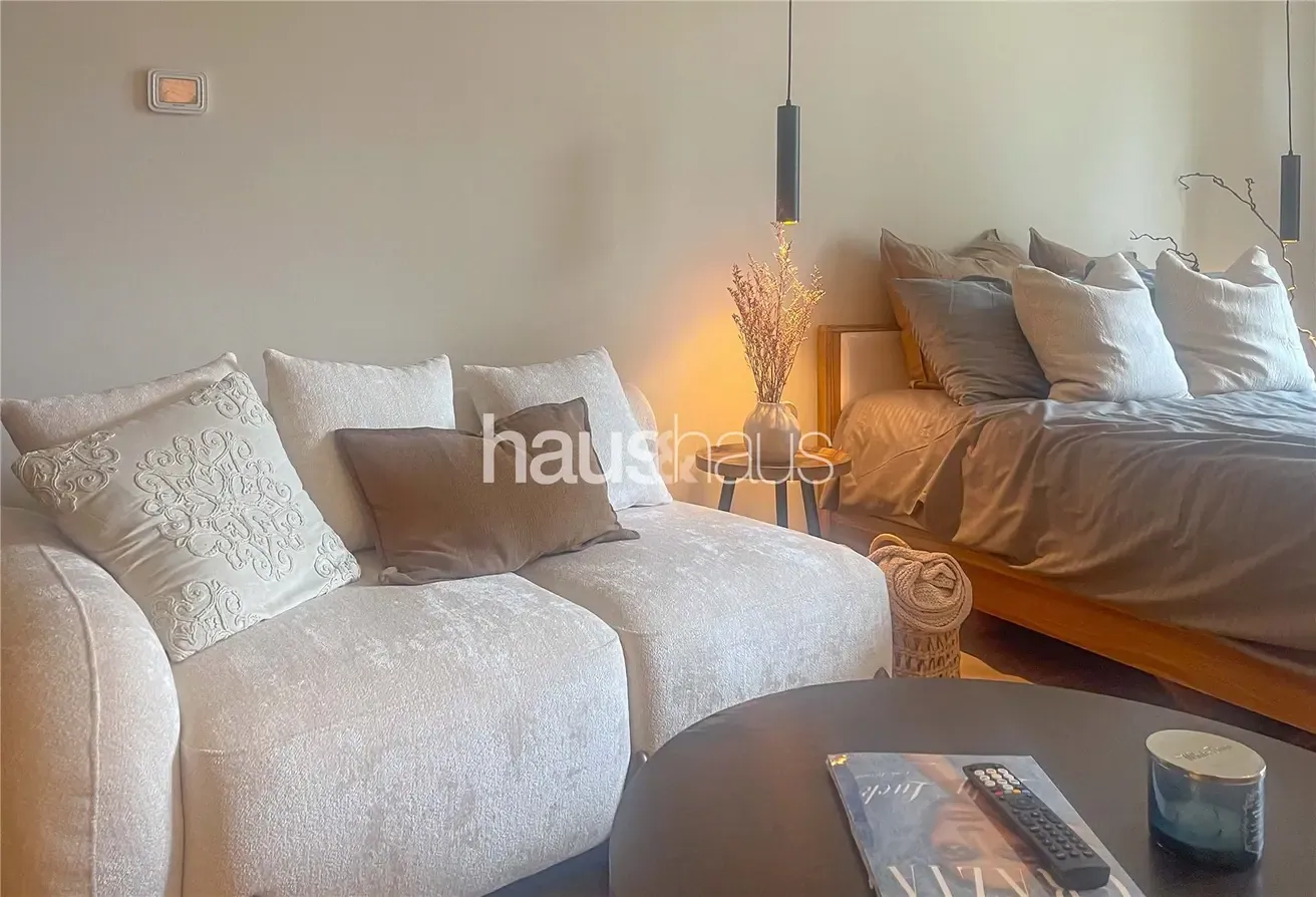 Brand New Furniture | Prime Downtown | Spacious