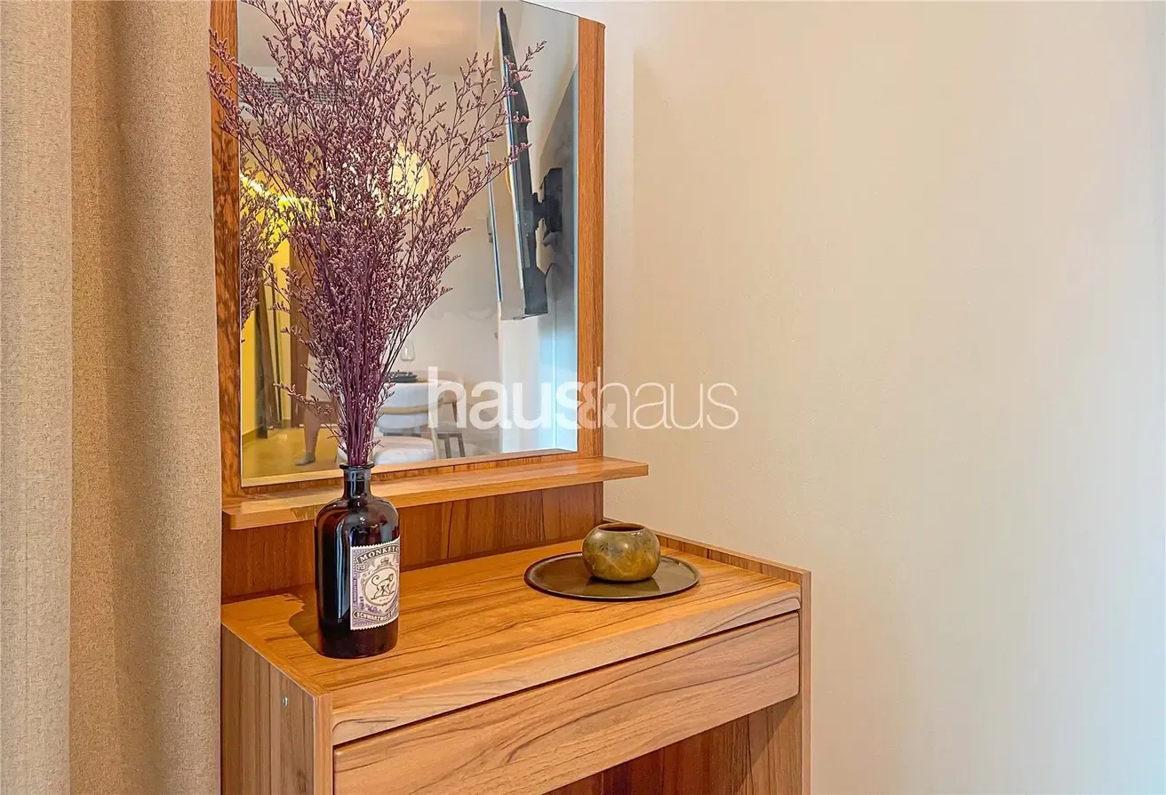 Brand New Furniture | Prime Downtown | Spacious