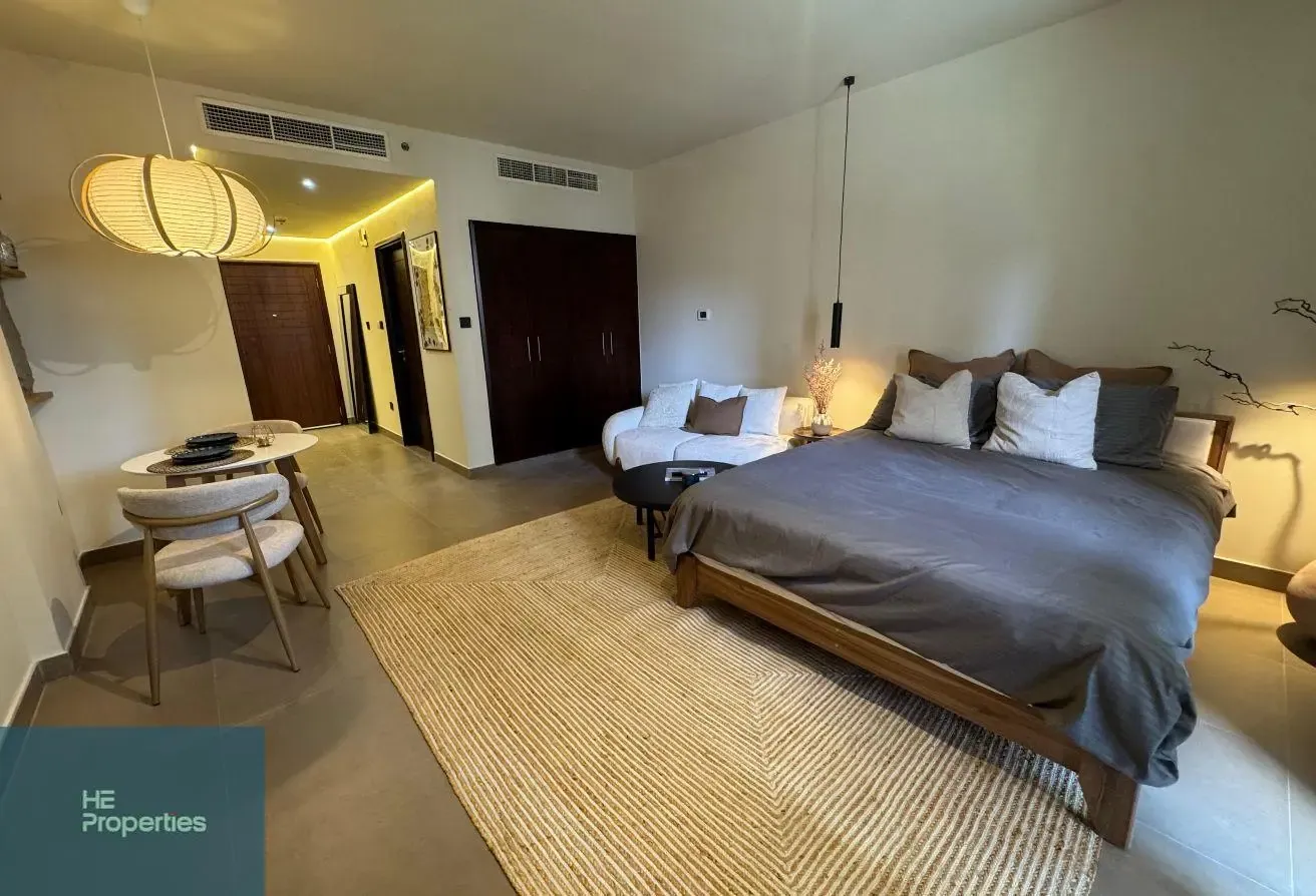 Upgraded Studio | Boulevard View | Fully Furnished