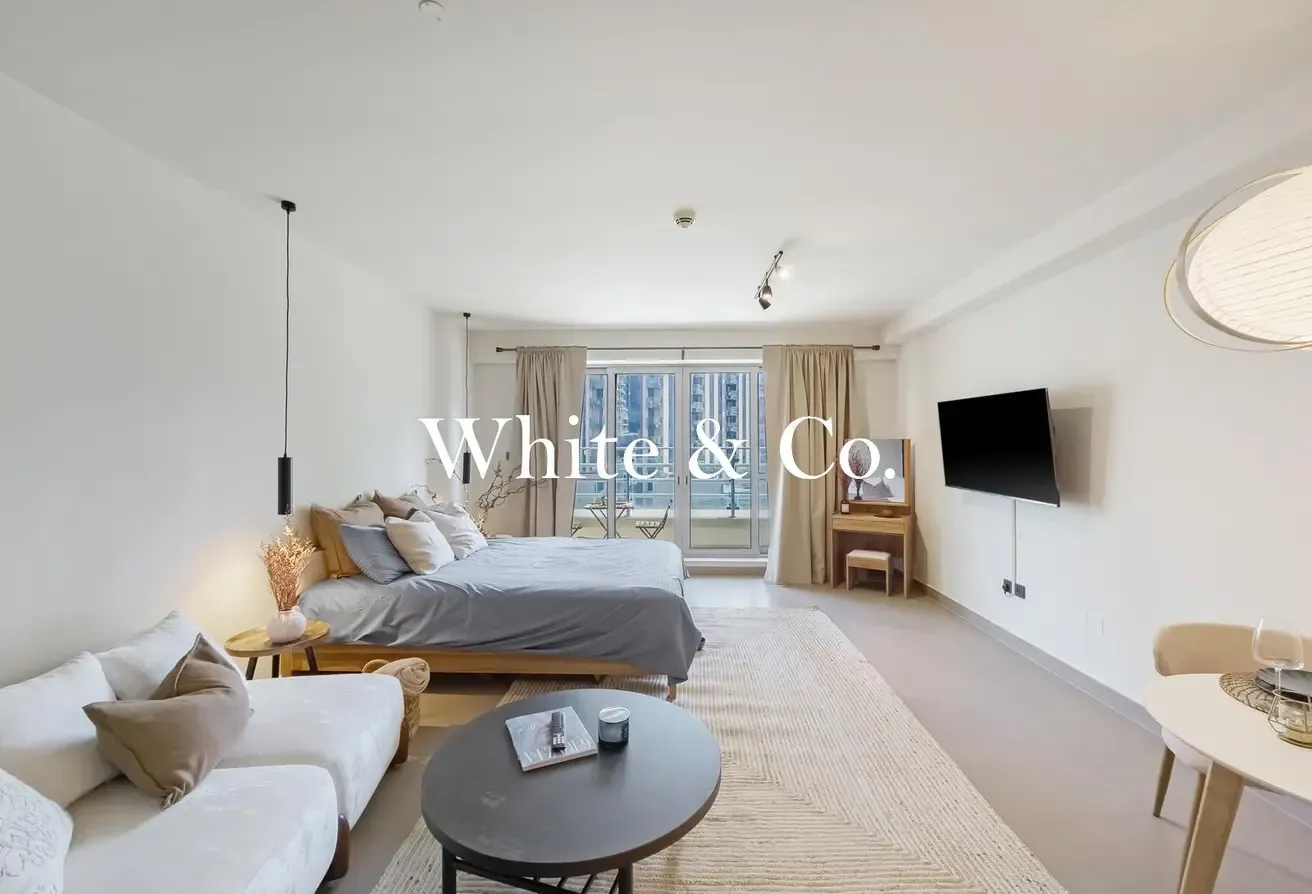 Upgraded | New Furniture | 6 Months Avail