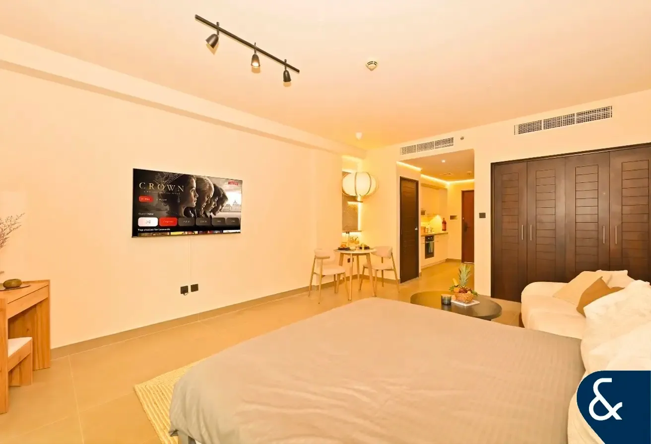Furnished | Upgraded | Boulevard View
