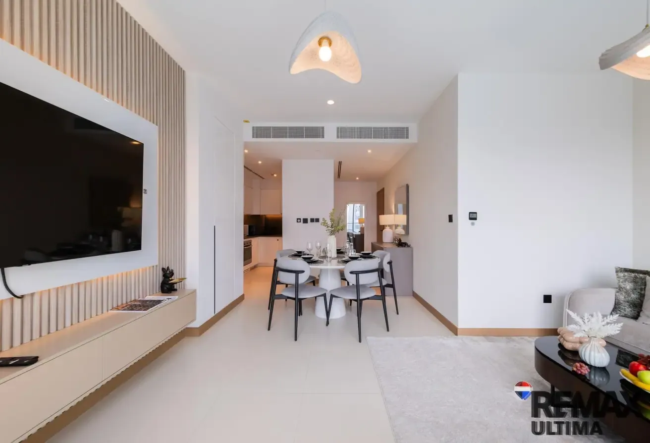 Summer Deal | Stunning 2BR | All Bills Included