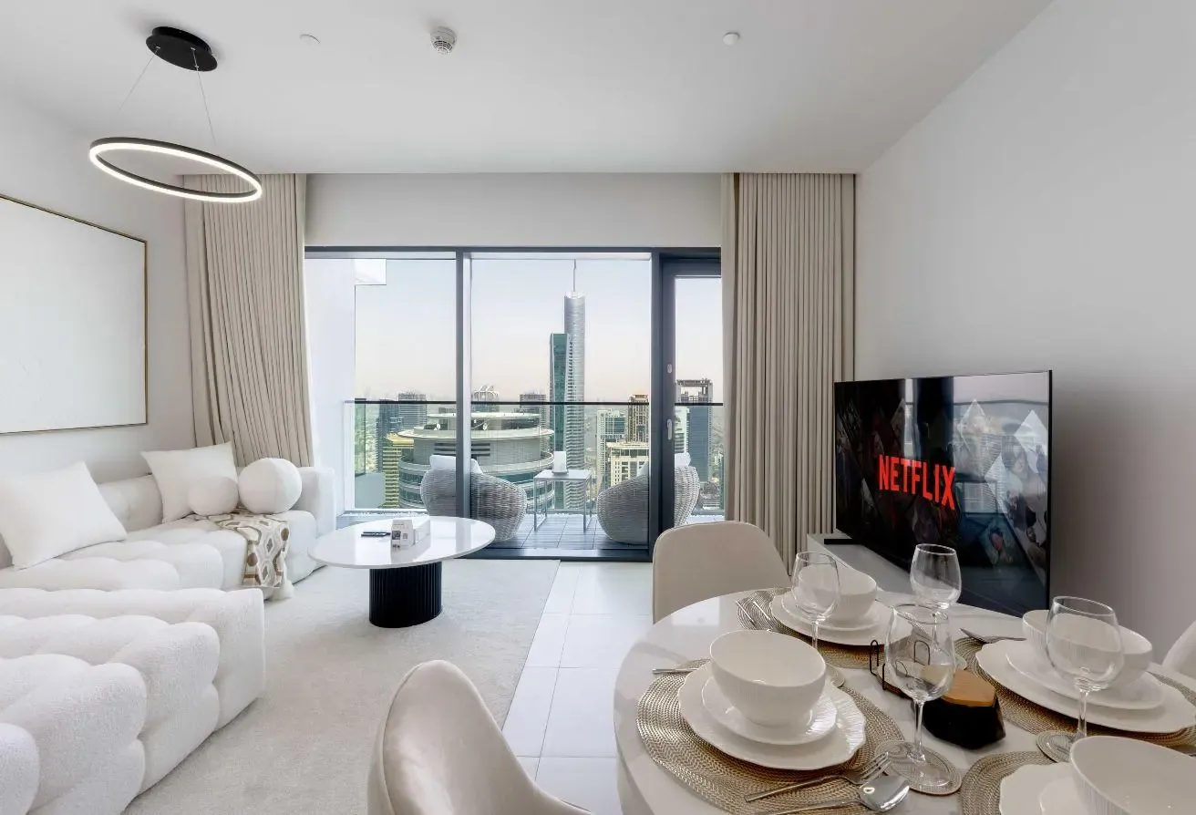 AUGUST OFFER | Vida Yacht Club | Upgraded