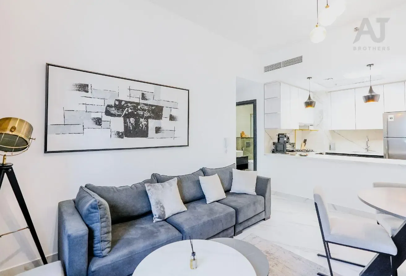 Fully Funished | Prime Location | Community View!