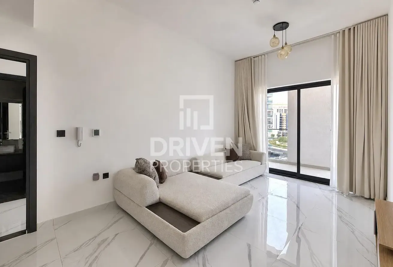 Furnished Apt | Prime Location and Vacant