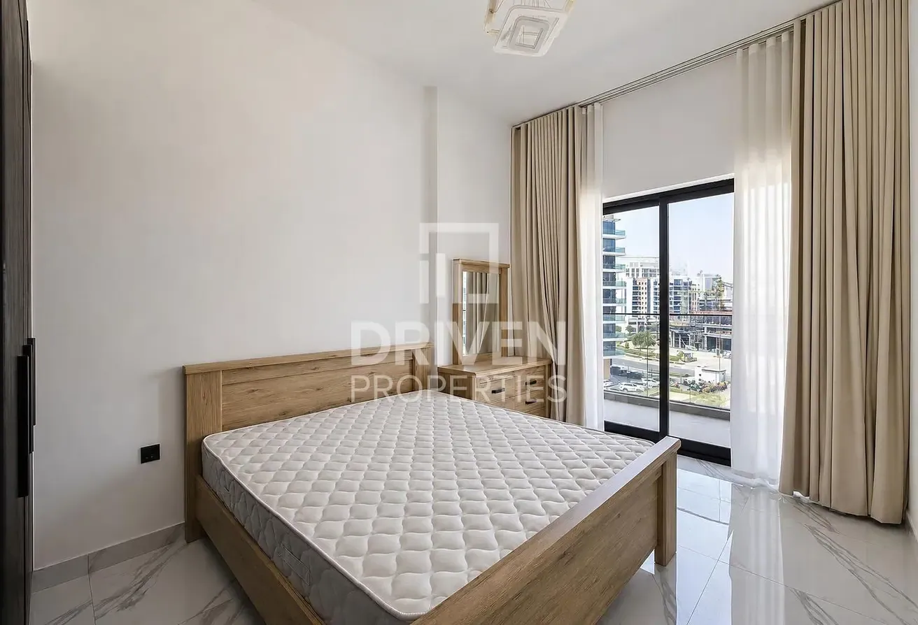 Furnished Apt | Prime Location and Vacant