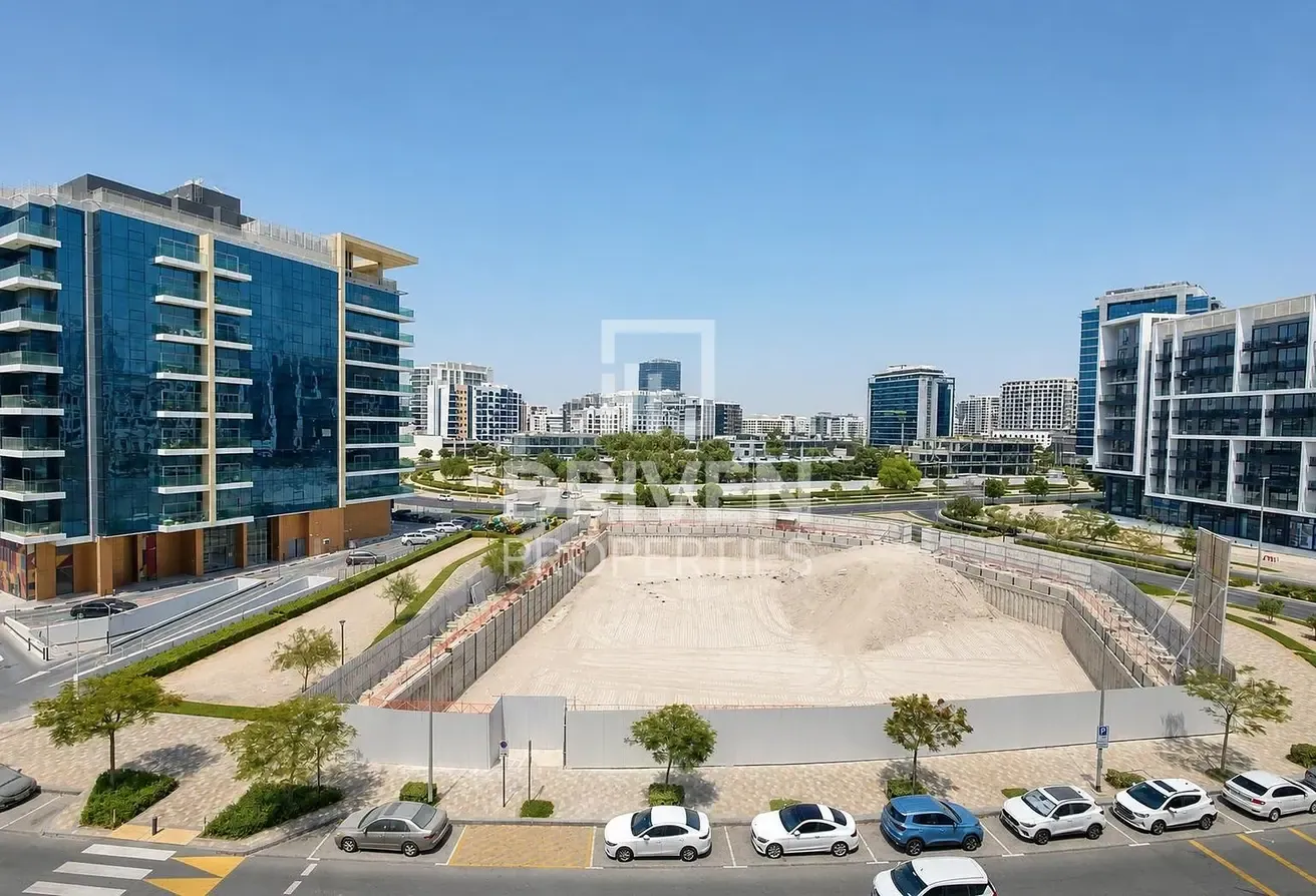 Furnished Apt | Prime Location and Vacant