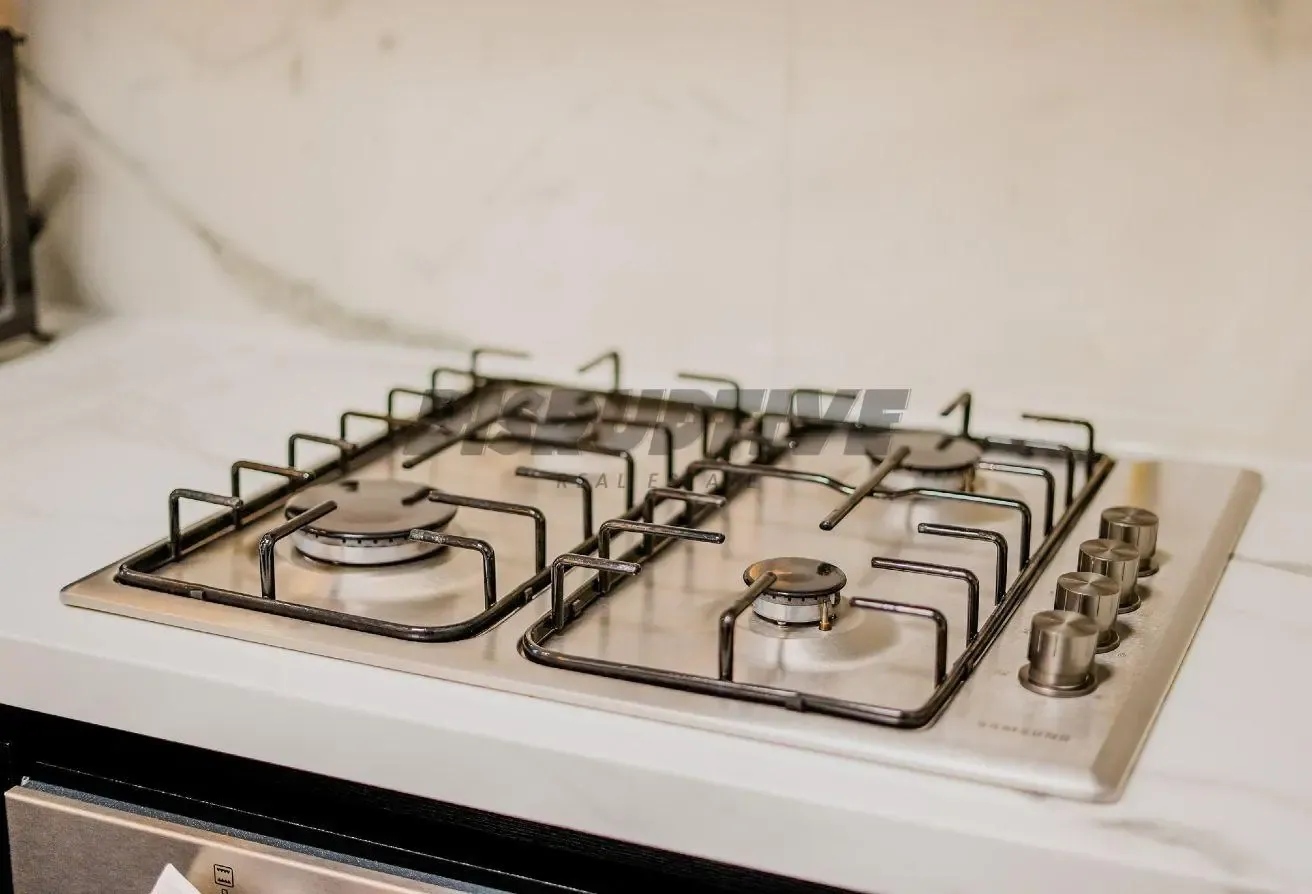 Ready Move in | Furnished |Close to Miracle Garden