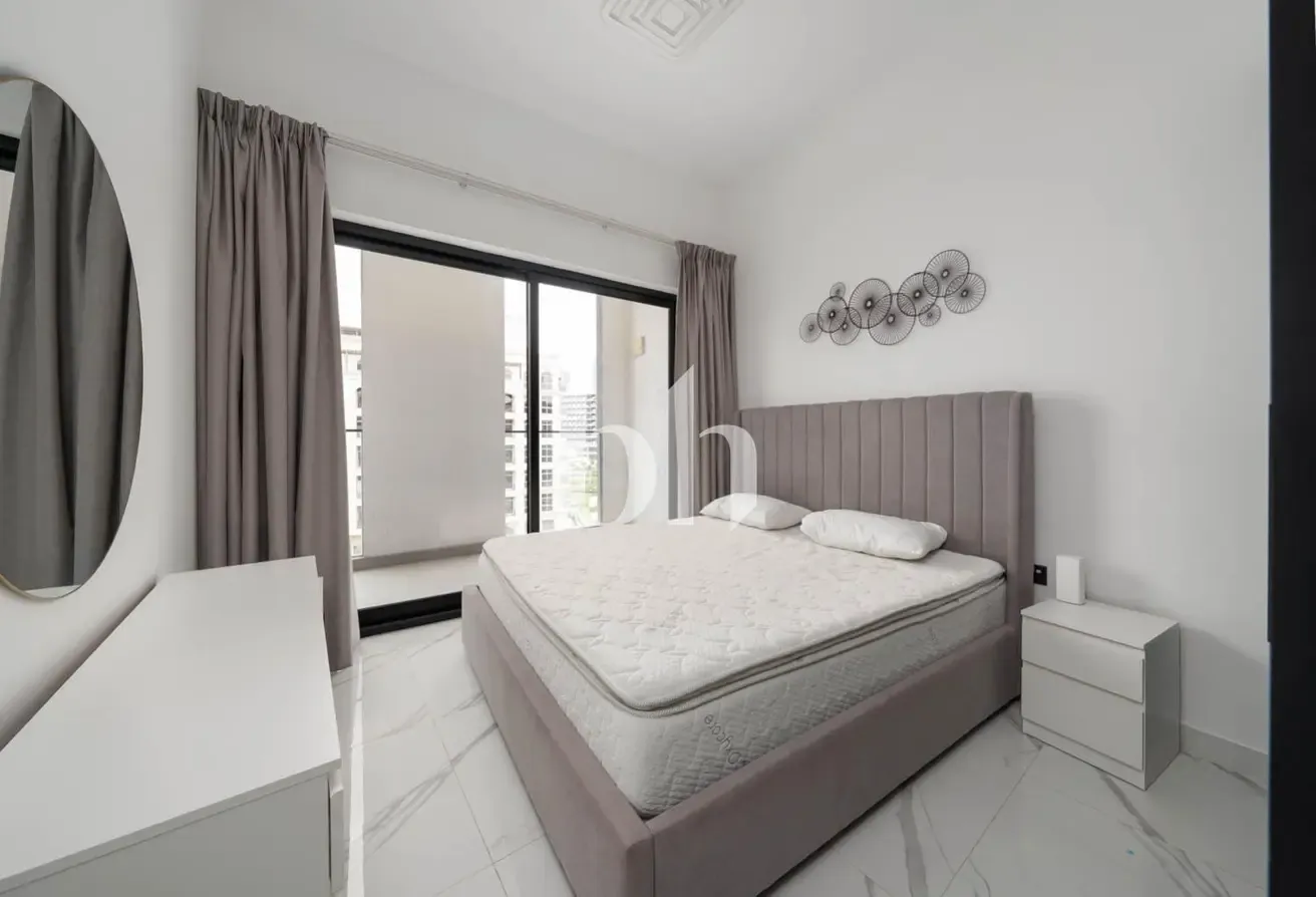 Fully Furnished | Luxury | Spacious Layout Living
