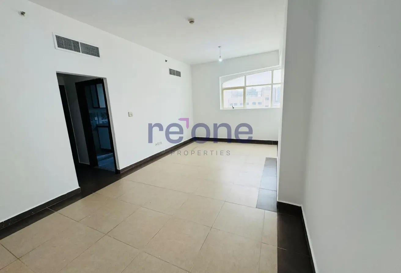 Vacant 1BR | Spacious Layout | Near Metro Station
