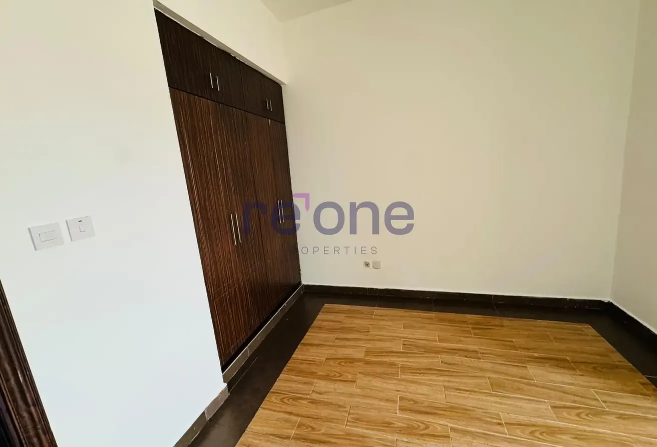 Vacant 1BR | Spacious Layout | Near Metro Station