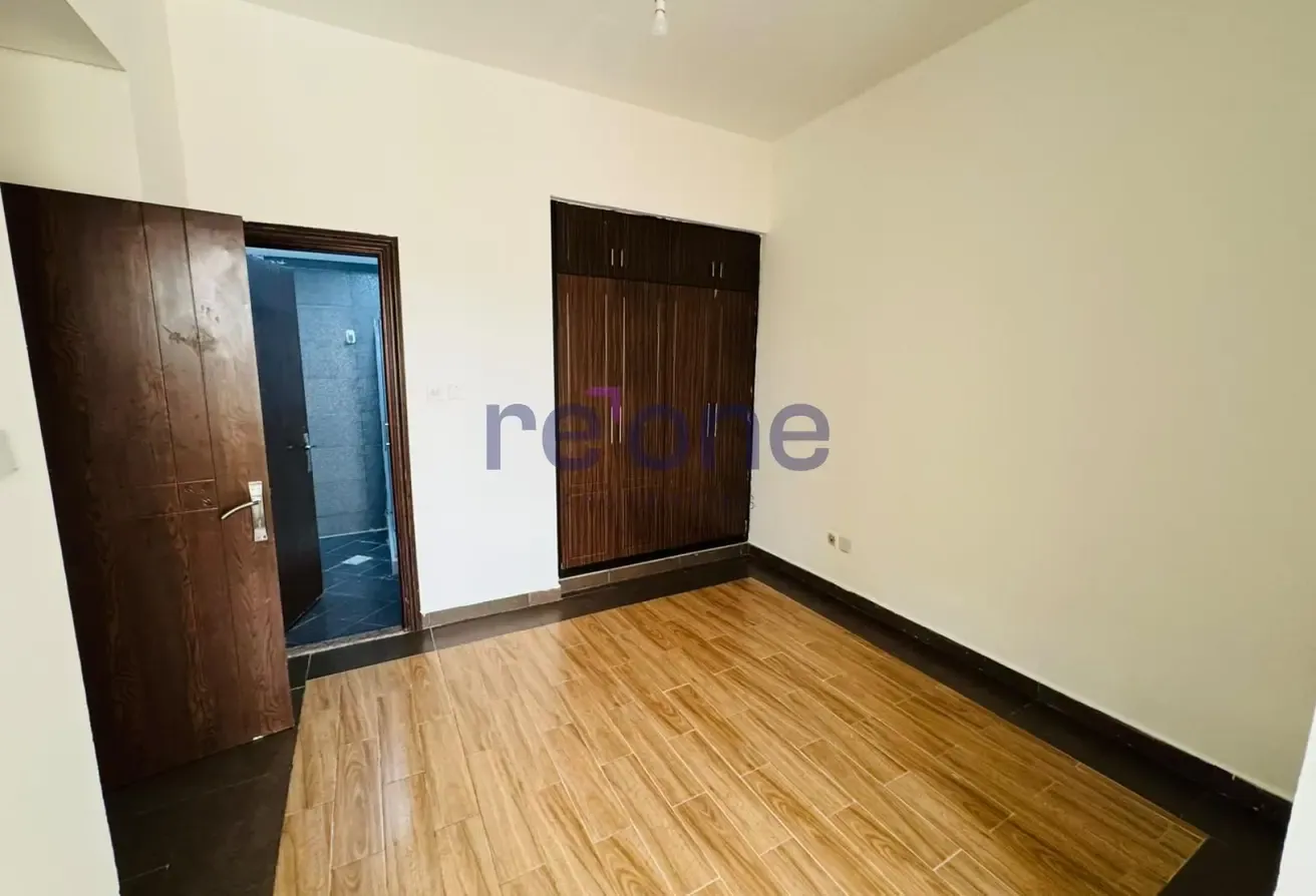 Vacant 1BR | Spacious Layout | Near Metro Station
