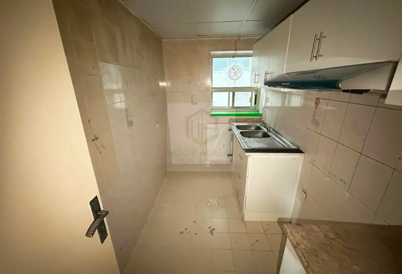 Spacious 1BHK | Bachelors Allowed | Metro Station