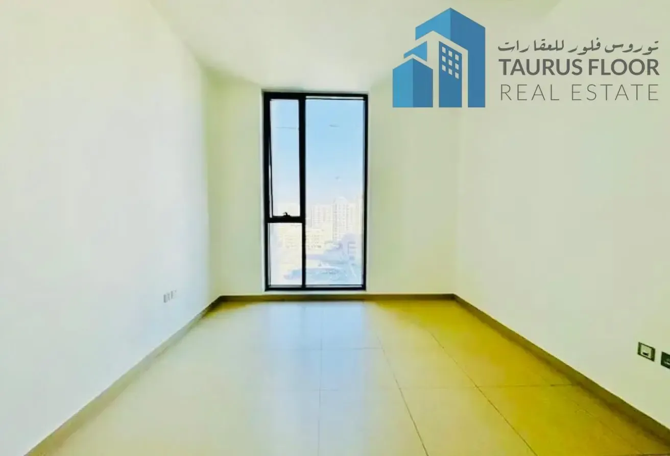 Near Metro 1BHK 2 Baths Balcony Kids Play Area