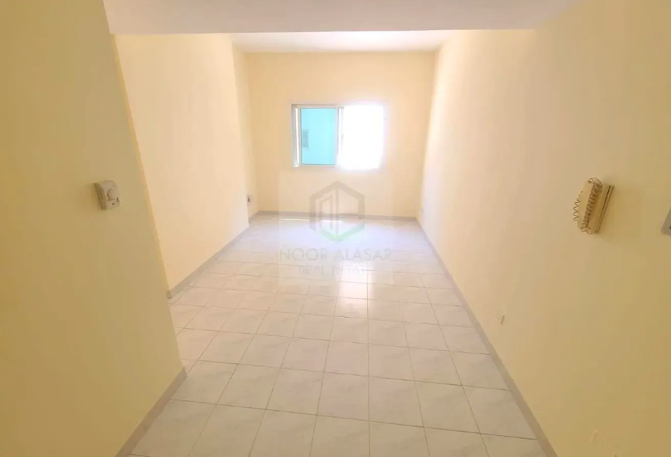 Bachelors Allowed | Spacious 1BHK Near Metro