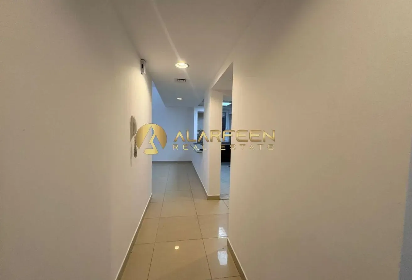 Elegant 2 BR | Community View | Prime Location