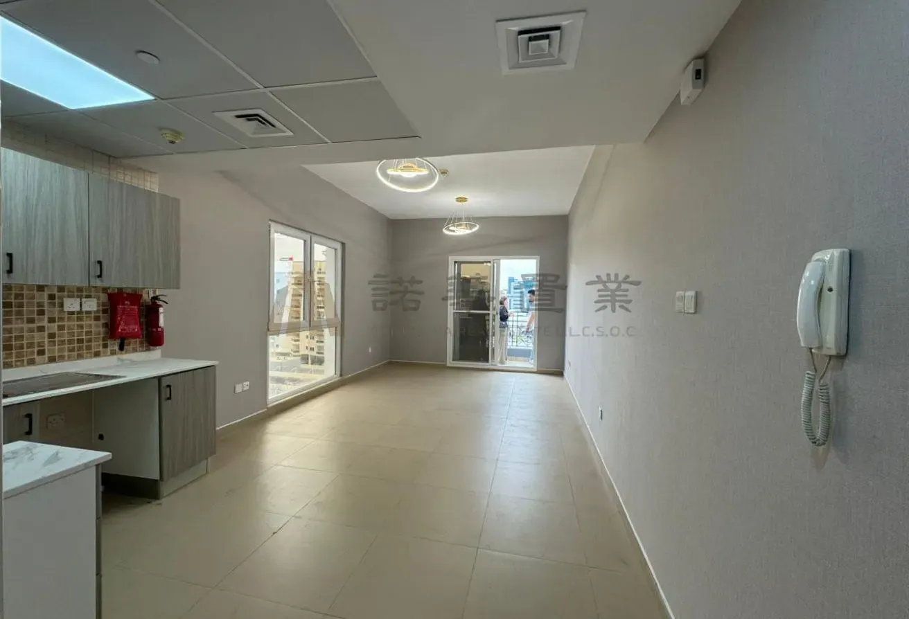 Spacious Studio | Vacant | Well Maintained