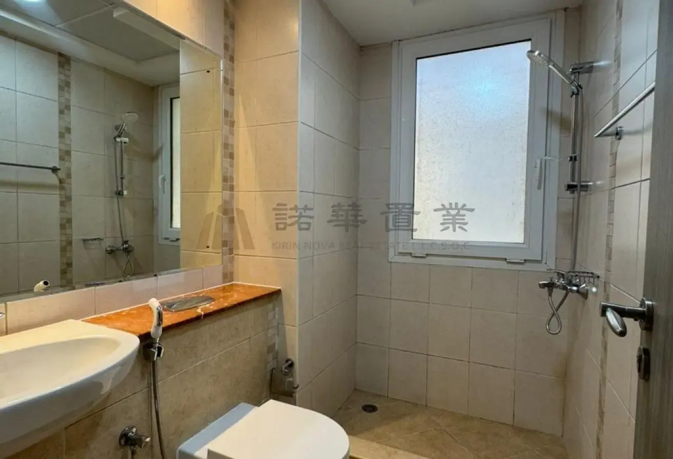 Spacious Studio | Vacant | Well Maintained
