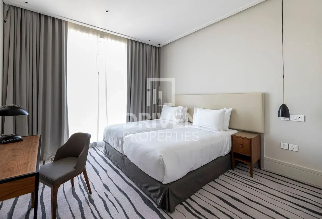 Burj Khalifa View | Prime Area | Refined Apt