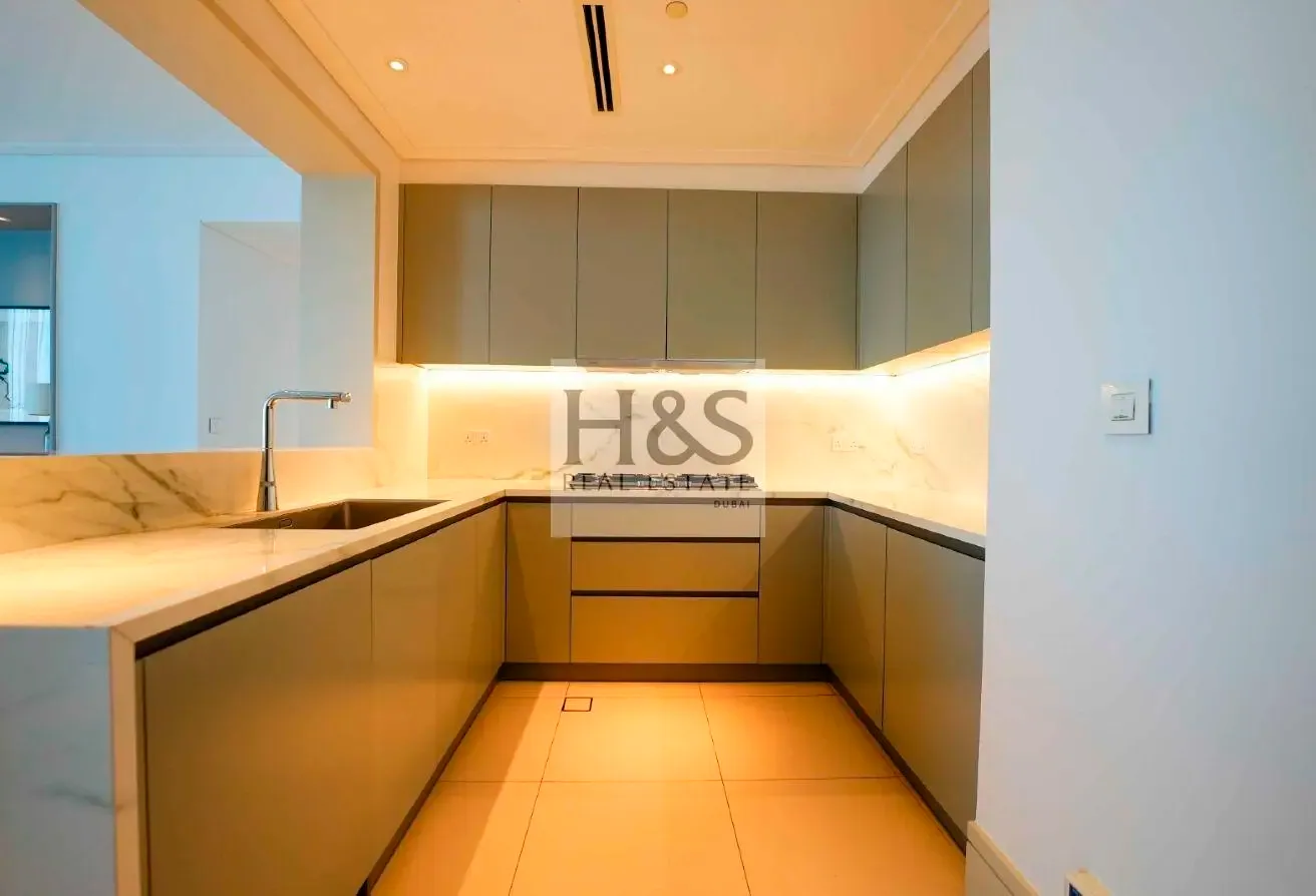 Fountain Burj View | 3 BED + Maid | High Floor