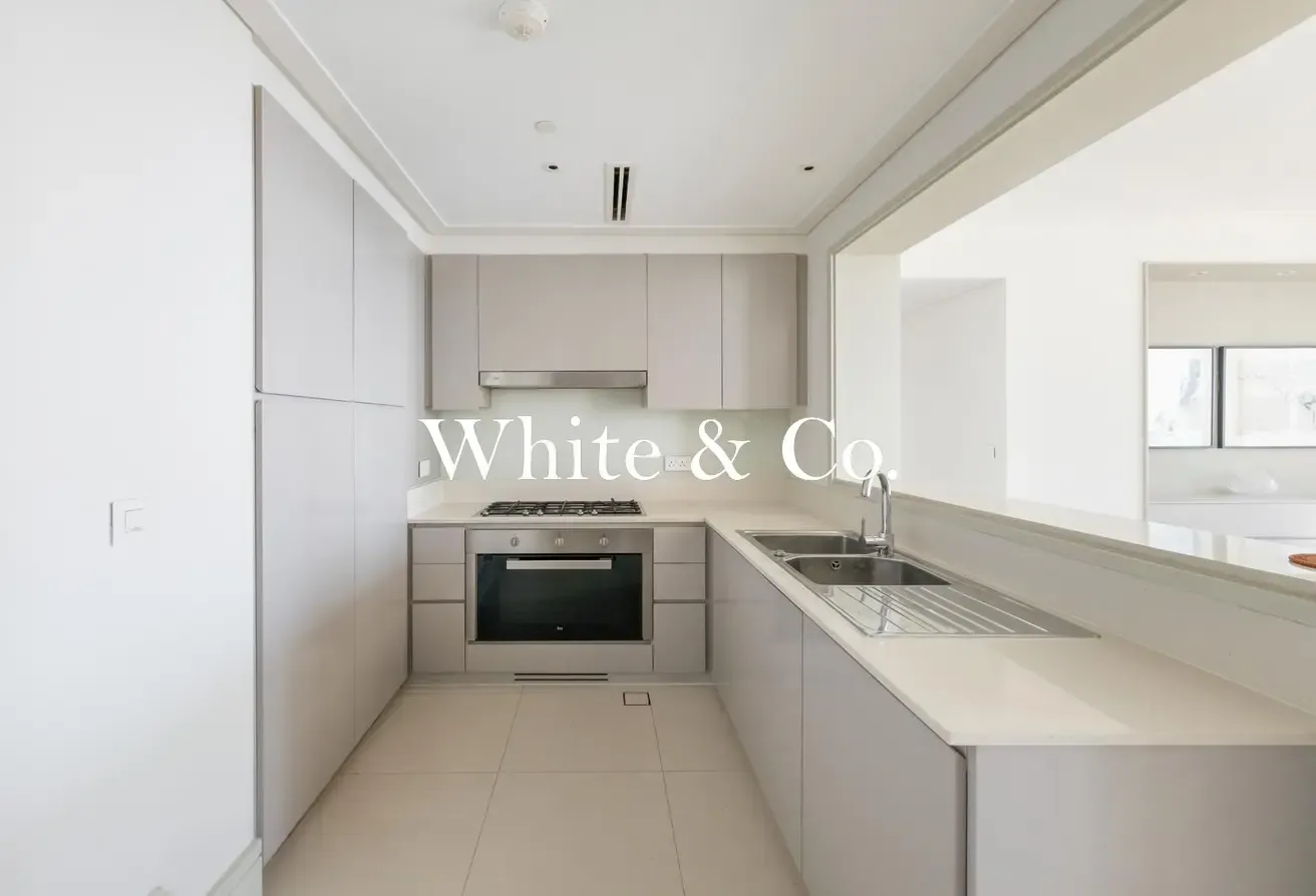 Vacant Now | Burj View | Luxury Apartment