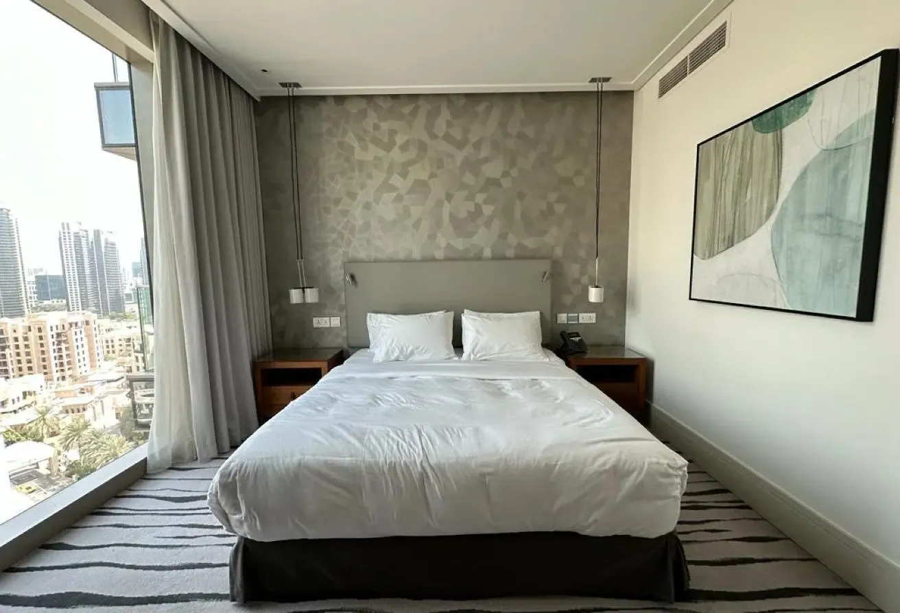 Elegant 3BR | Burj Khalifa View | Fully Furnished