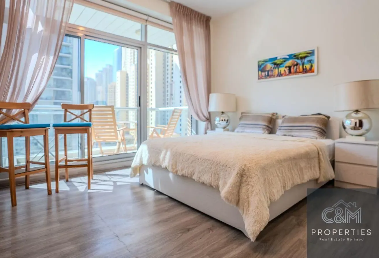 Spacious 2BR | Prime Marina Location | Vacant
