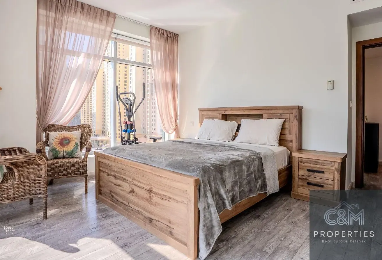 Spacious 2BR | Prime Marina Location | Vacant