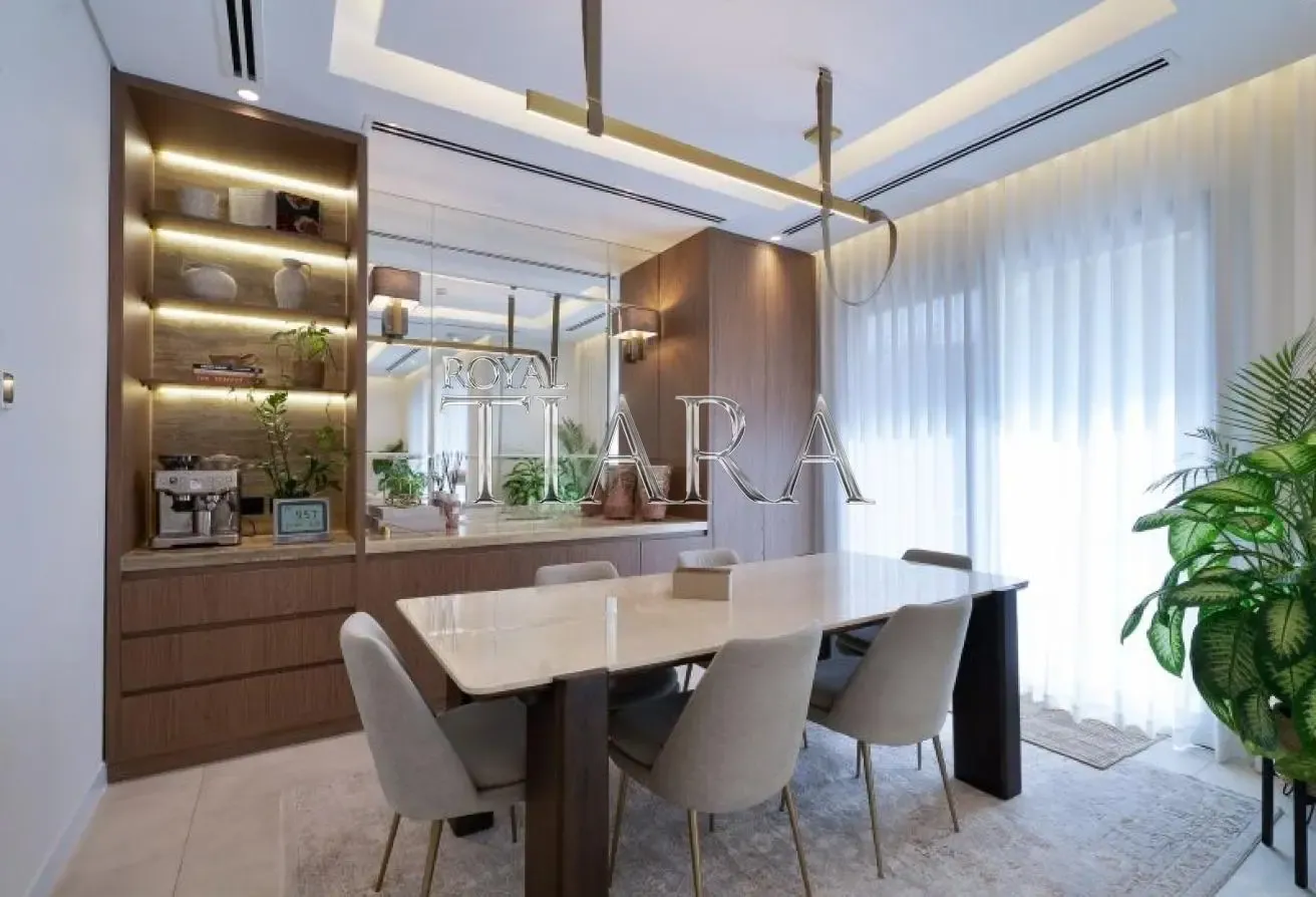 Type 4D4 I Corner Plot I Vacant | Unfurnished