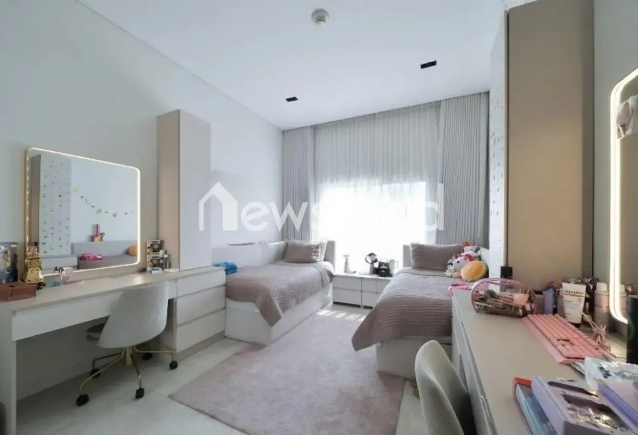 Park View | Upgraded | 4 Bed All Ensuite