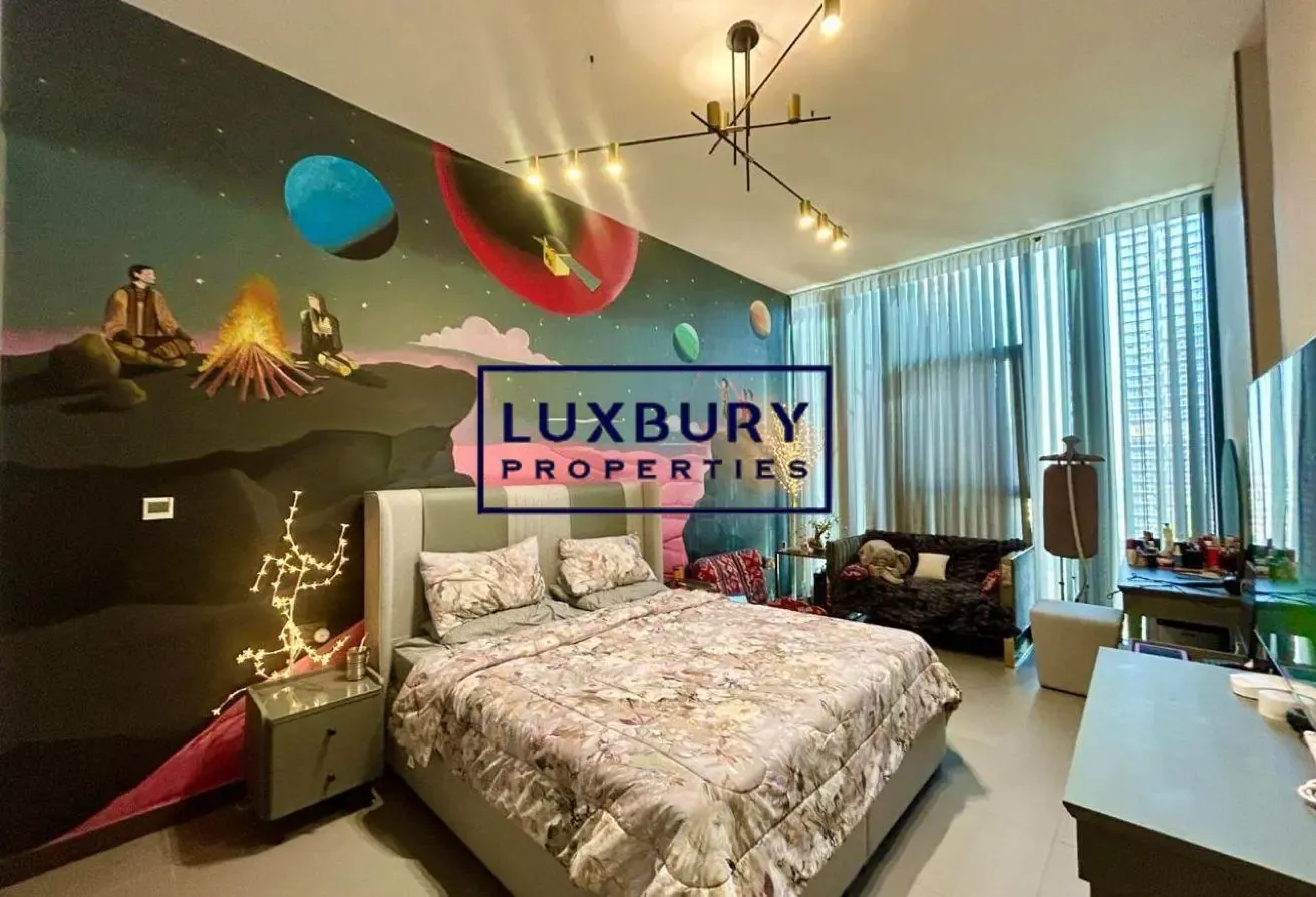 FULLY FURNISHED| PRIME LOCATION |AMAZING APARTMENT