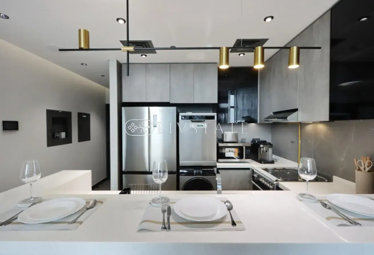 FURNISHED | PRIME LOCATION | SPACIOUS LAYOUT