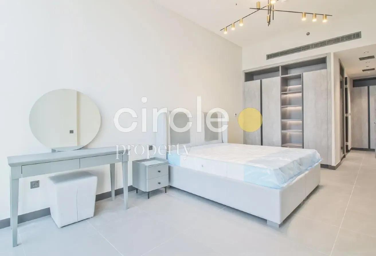 1 BR Furnished Apartment in Jumeirah Lake Towers