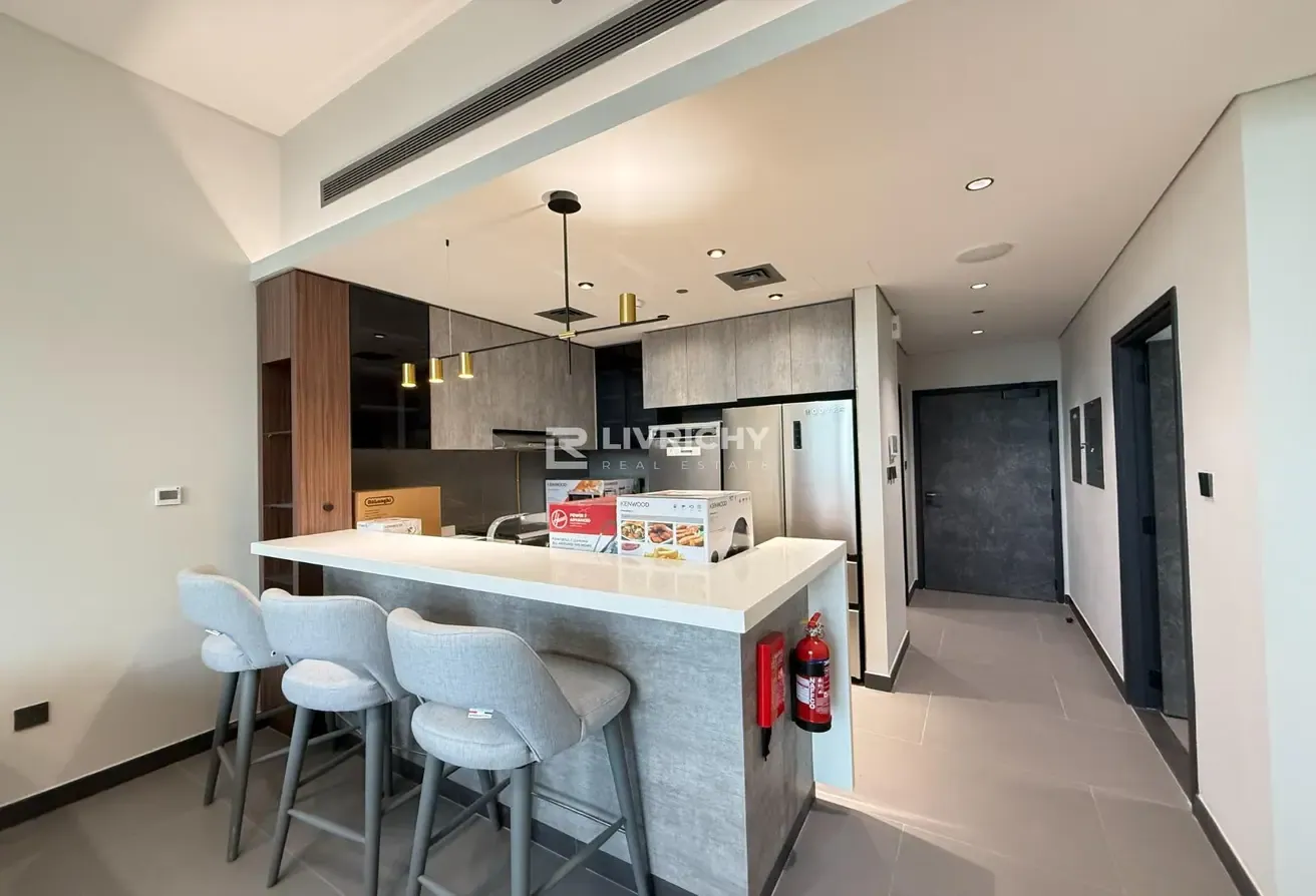 FULLY FURNISHED | READY TO MOVE | HIGH FLOOR