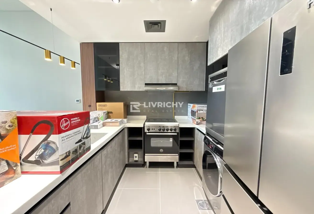 FULLY FURNISHED | READY TO MOVE | HIGH FLOOR