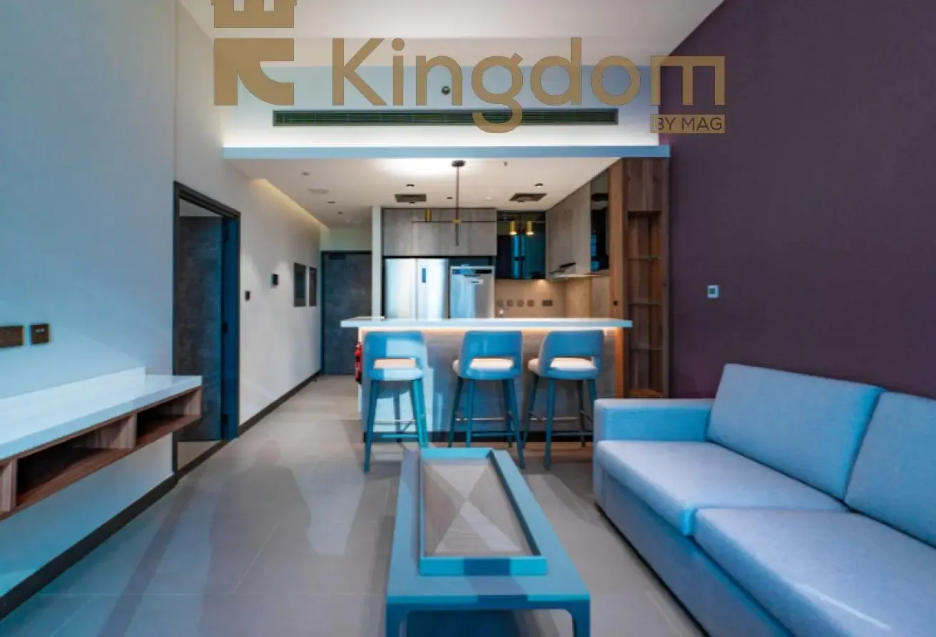 LAKE VIEW | FURNISHED | NEAR METRO | VACANT SOON