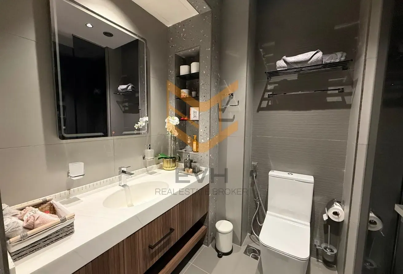 High Quality Upgraded | Brand New | Lake View