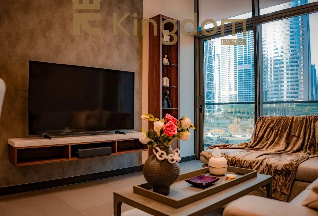 LAKE VIEW | VACANT | NEAR METRO | JLT.