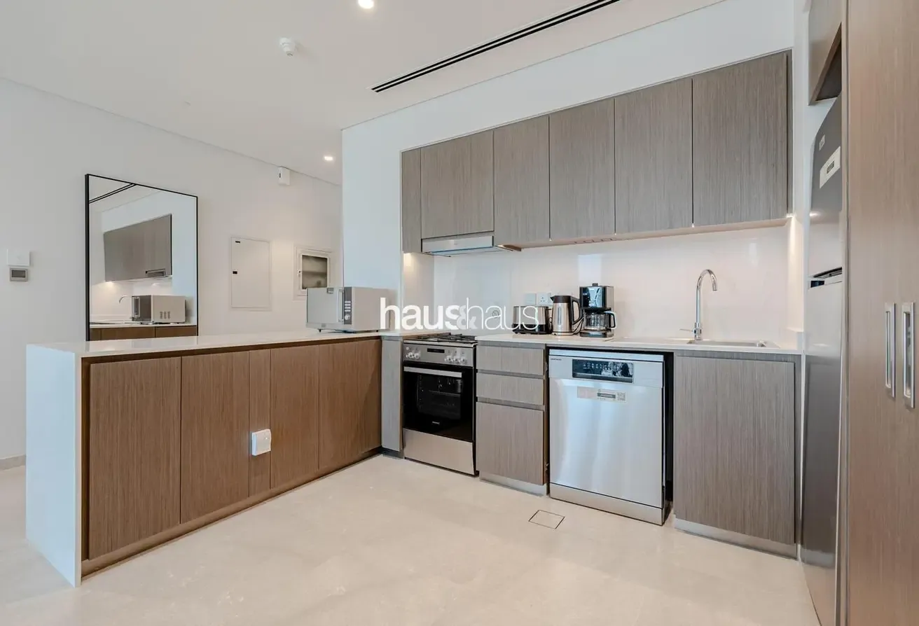 Sleeps 3 | Near Burj Khalifa | Central