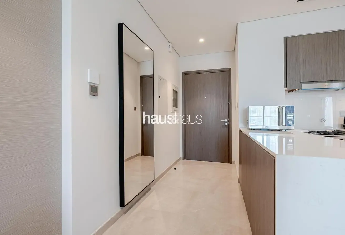 Sleeps 3 | Near Burj Khalifa | Central